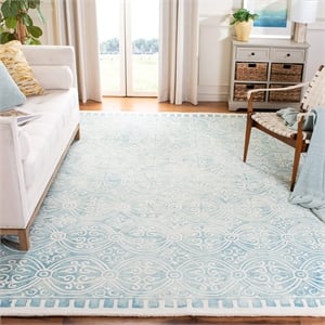 Safavieh Dip Dye 7' Square Hand Tufted Wool Rug in Green and Ivory