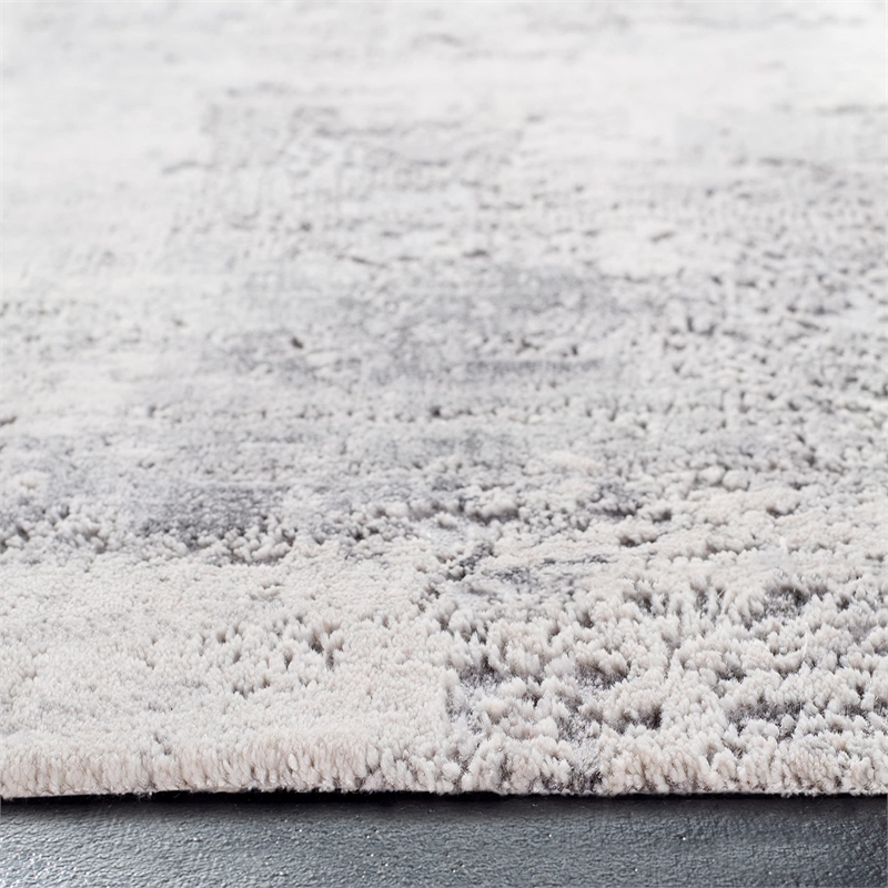 Safavieh Invista 2' x 8' Runner Rug in Gray and Ivory