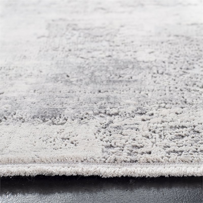 Safavieh Invista 4' x 6' Rug in Gray and Ivory