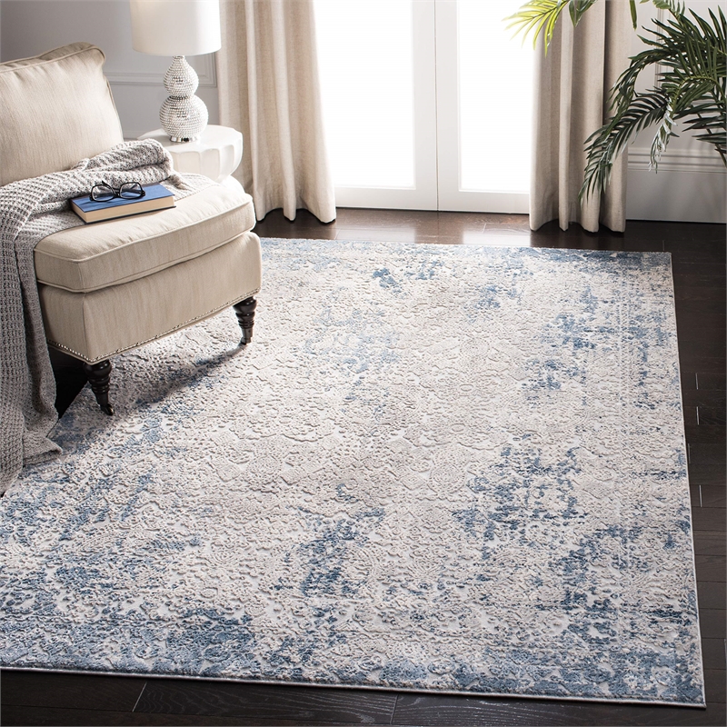 Safavieh Invista 4' x 6' Rug in Gray and Ivory