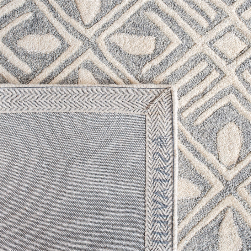 Safavieh Micro-Loop 5' Square Hand Tufted Wool Rug in Gray and Ivory
