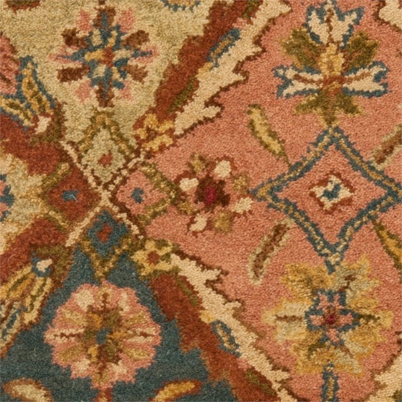 Safavieh Heritage 4' x 6' Hand Tufted Wool Rug in Beige