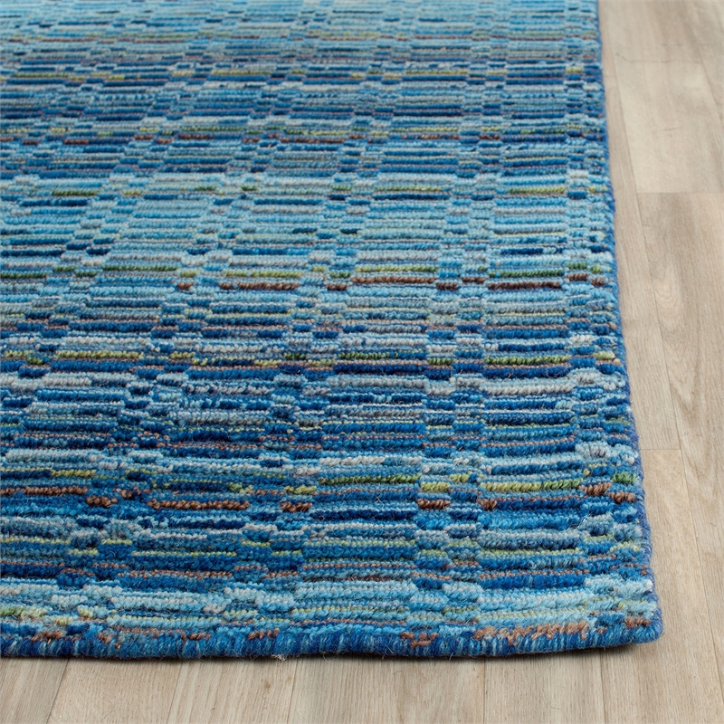 Safavieh Himalaya 5' x 8' Hand Loomed Wool Rug in Blue