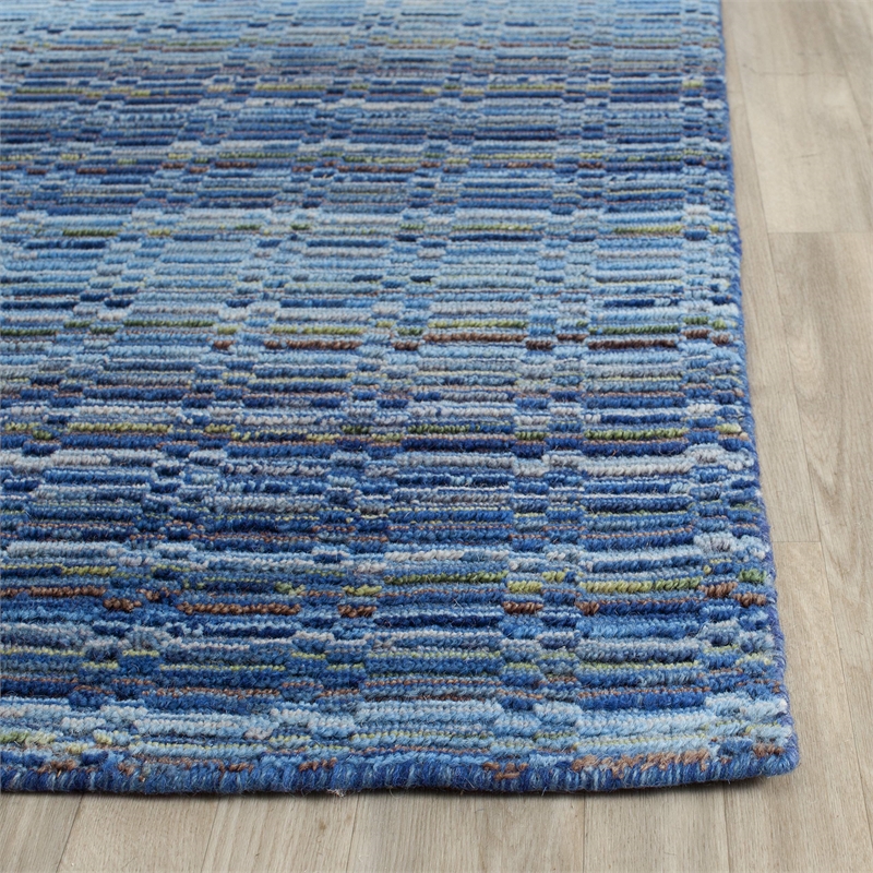 Safavieh Himalaya 6' x 9' Hand Loomed Wool Rug in Blue