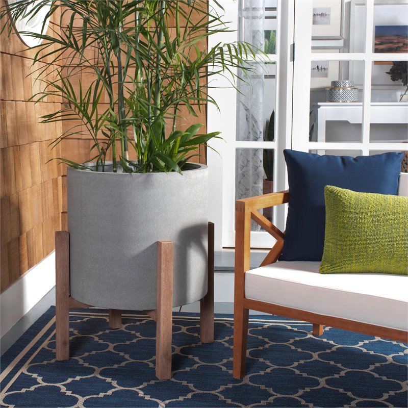 Safavieh Loflen Concrete Ficonstone/Acacia Wood Planter in Natural/Light Gray