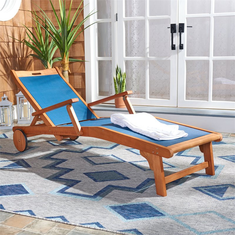 Safavieh Kamson Eucalyptus Wood/Polyester Outdoor Sun Lounger in Natural/Navy