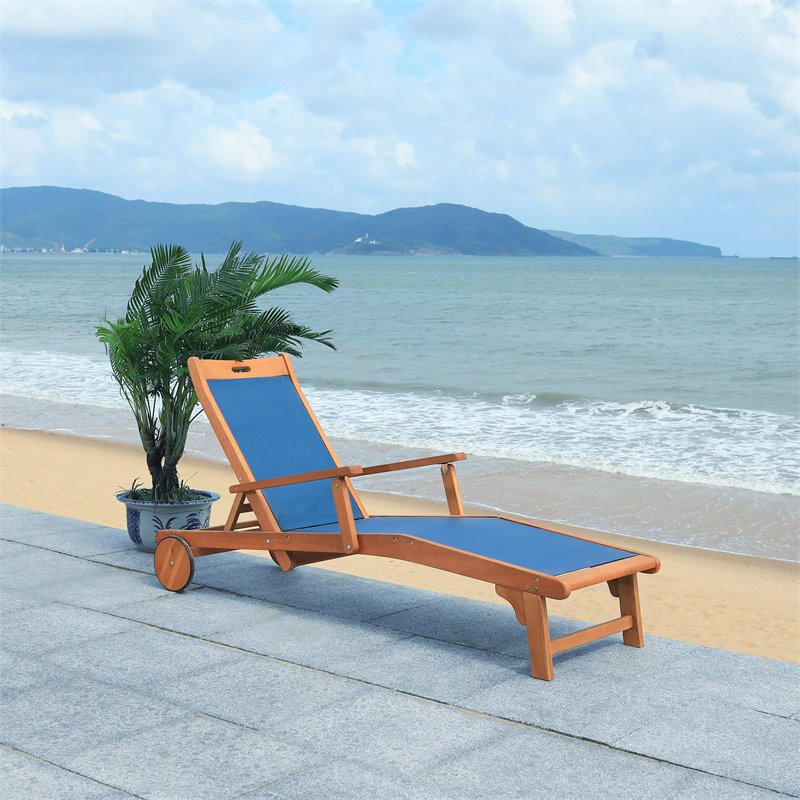 Safavieh Kamson Eucalyptus Wood/Polyester Outdoor Sun Lounger in Natural/Navy