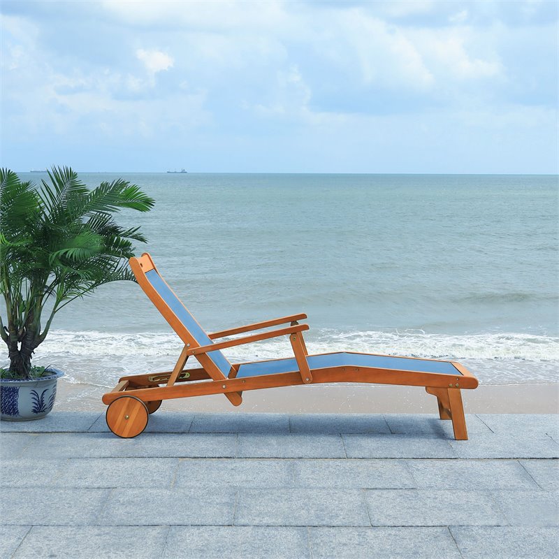Safavieh Kamson Eucalyptus Wood/Polyester Outdoor Sun Lounger in Natural/Navy