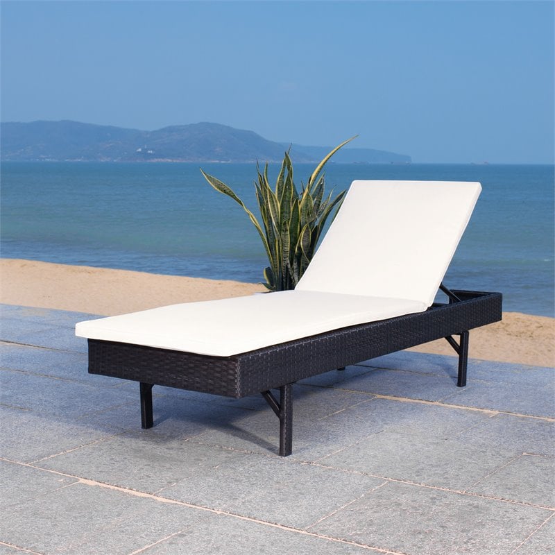 Safavieh Cam Polyester/Wicker/Steel Frame Outdoor Sun Lounger in Black and Beige