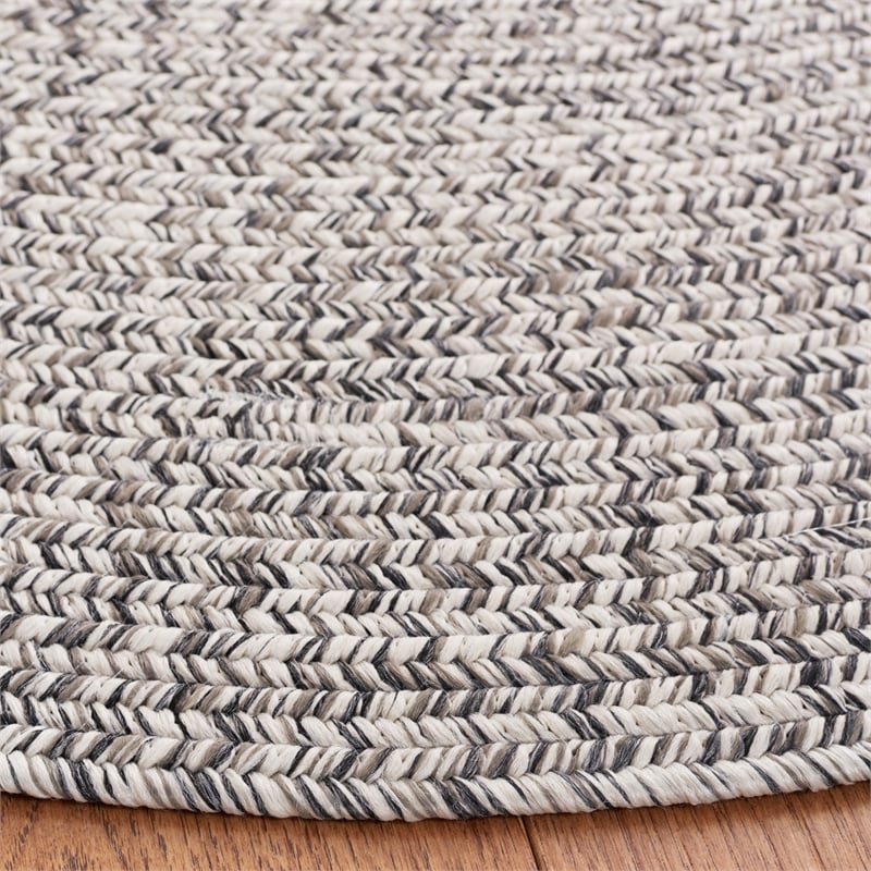 Safavieh Braided 3' X 5' Oval Hand Woven Rug in Gray / Ivory