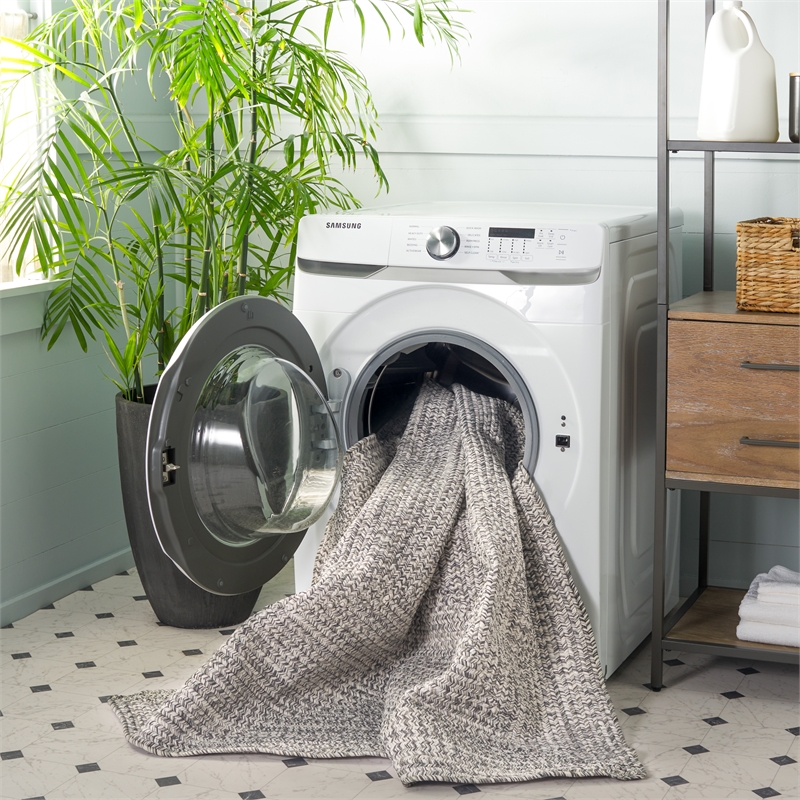 Safavieh Braided 7' X 7' Round Hand Woven Rug in Gray / Ivory