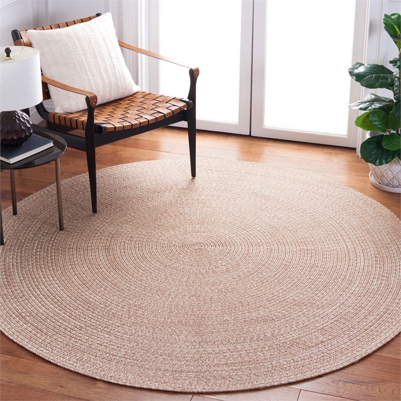 Safavieh Braided 5' X 5' Round Hand Woven Rug in Beige/ Ivory