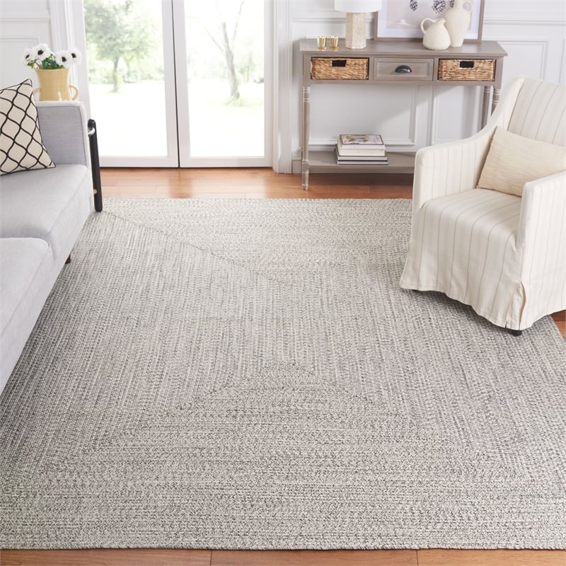 Safavieh Braided 10' X 14' Hand Woven Rug in Gray / Ivory