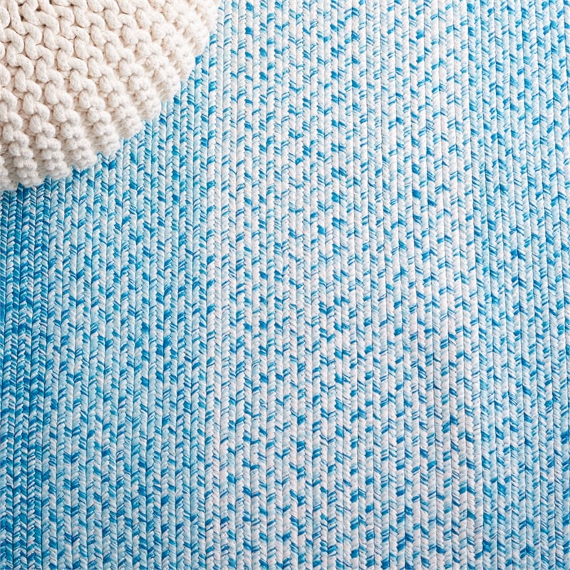 Safavieh Braided 5' X 8' Oval Hand Woven Rug in Aqua / Ivory