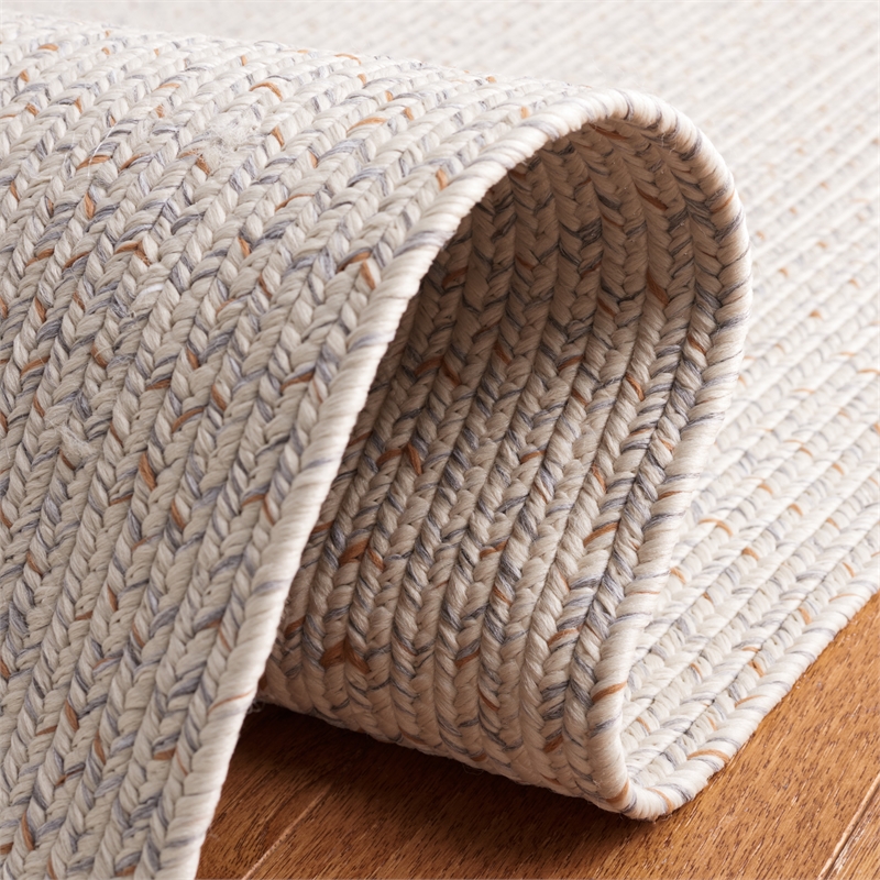 Safavieh Braided 9' X 12' Oval Hand Woven Rug in Ivory / Light Gray