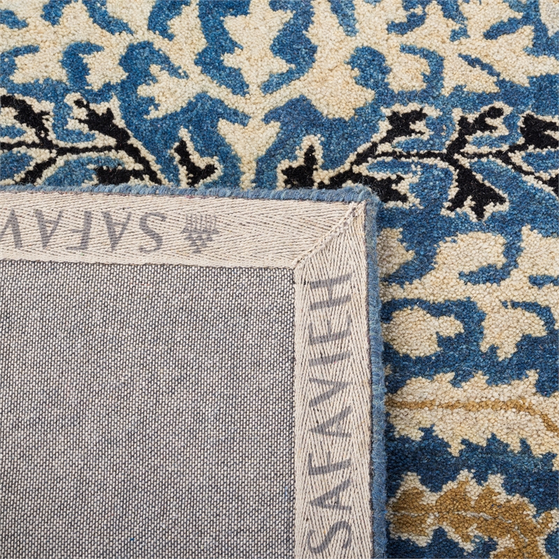 Safavieh Antiquity 2'-3