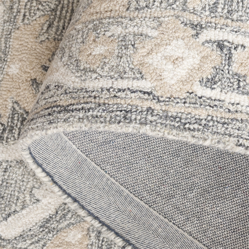 Safavieh Blossom 6' X 6' Square Wool Hand Tufted Rug in Gray / Ivory