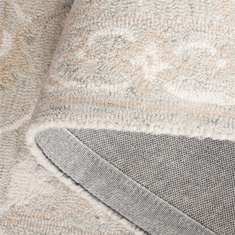 Safavieh Blossom 6' X 6' Round Wool Hand Tufted Rug in Light Gray / Ivory