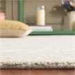 Safavieh Blossom 6' X 6' Round Wool Hand Tufted Rug in Light Gray / Ivory