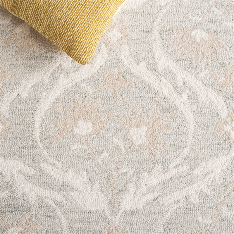 Safavieh Blossom 6' X 6' Round Wool Hand Tufted Rug in Light Gray / Ivory