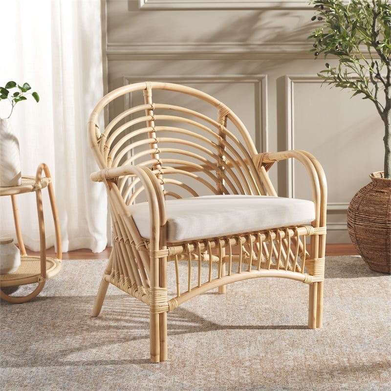 Safavieh Aragorn Rattan Accent Chair with Cotton Cushion in White / Natural