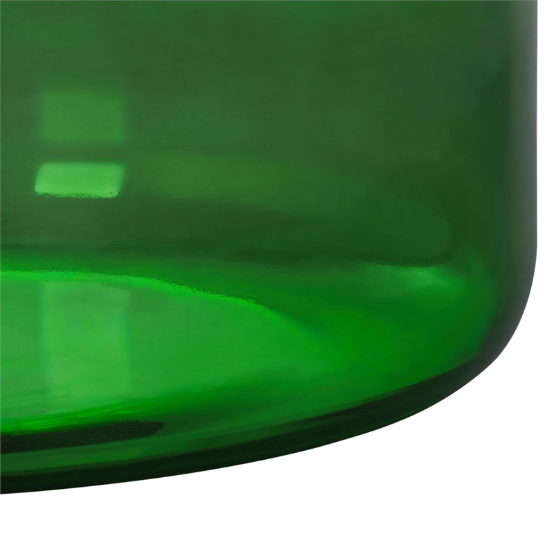 Safavieh Saanvi Round Aluminum Accent Table in Gold / Green