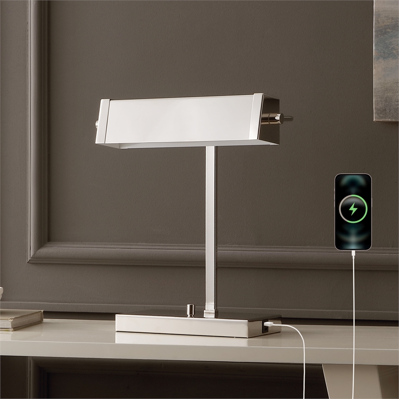 Safavieh Rylan Iron Table Lamp With USB Port in Nickel