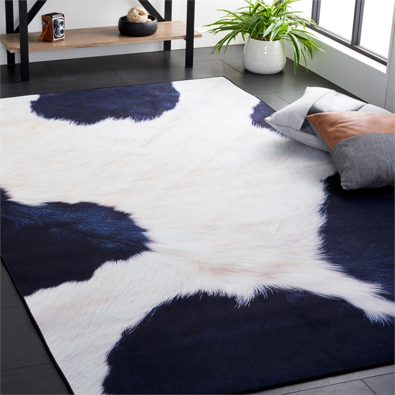 Safavieh Faux Hide 2'-3