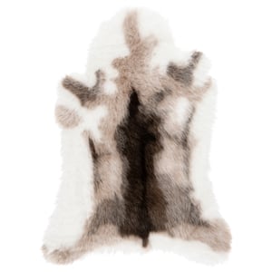 Safavieh Faux Sheep Skin 3'-0&quot x 5'-0&quot Acrylic Power Loomed Rug in Ivory / Brown