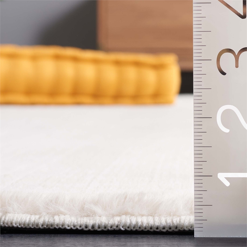 Safavieh Faux Rabbit Fur 5'-0