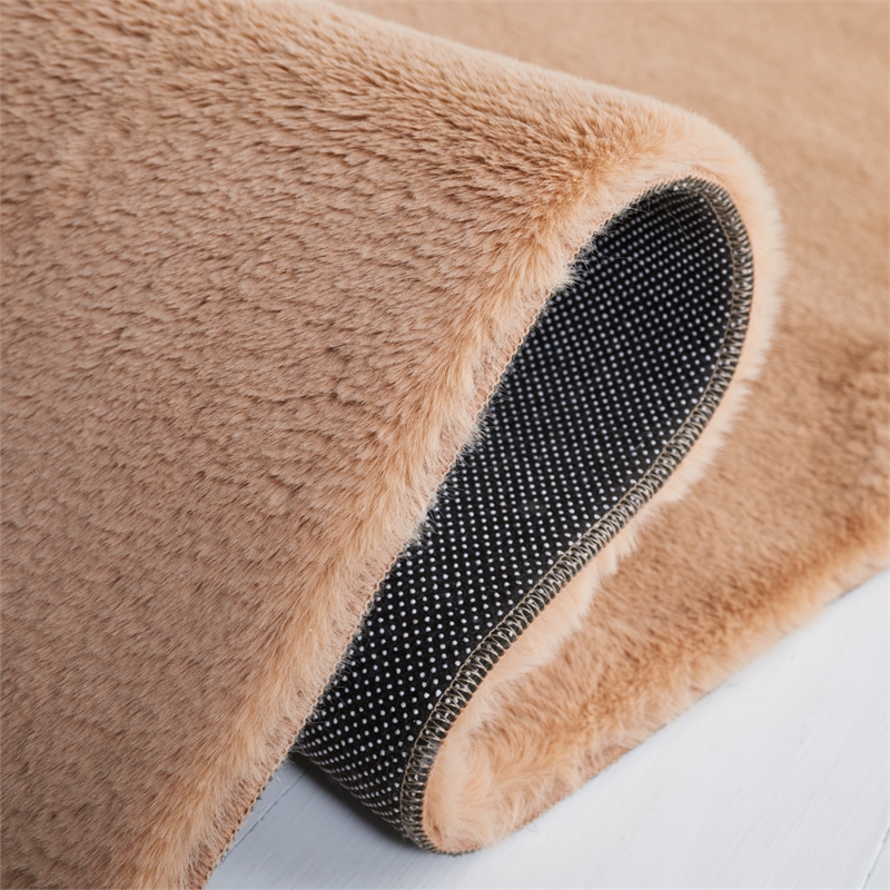 Safavieh Faux Rabbit Fur 4'-0