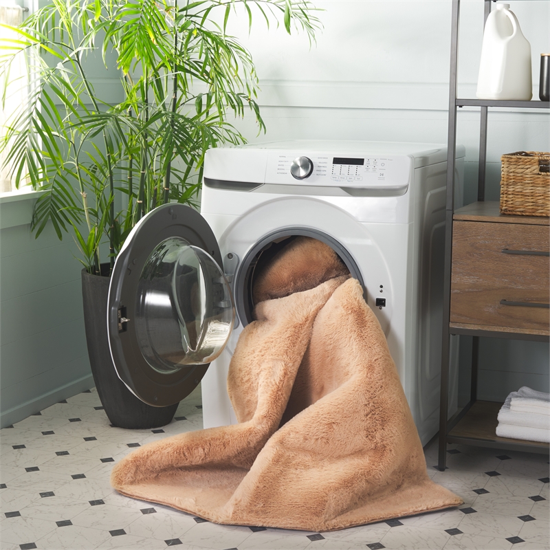 Safavieh Faux Rabbit Fur 4'-0