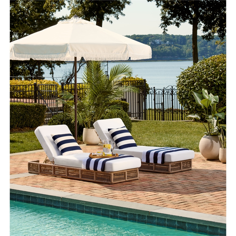 Safavieh Gillian Steel and Polyester Sunlounger in Natural / White