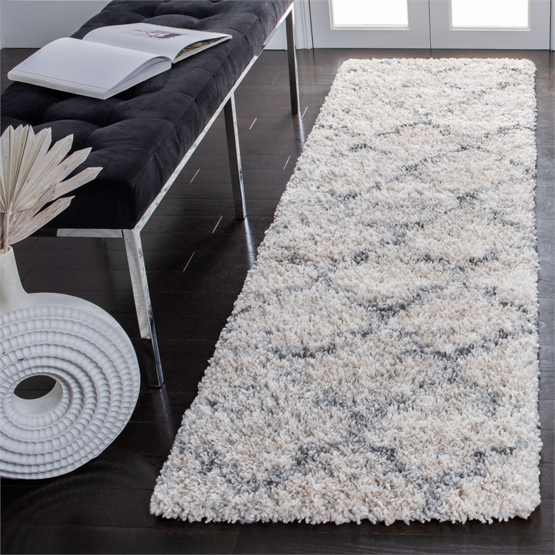 Safavieh Fontana Shag  800 2'-3