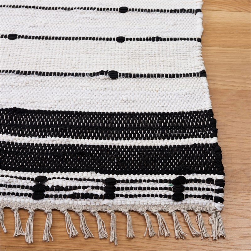 Safavieh Striped Kilim 2'-3
