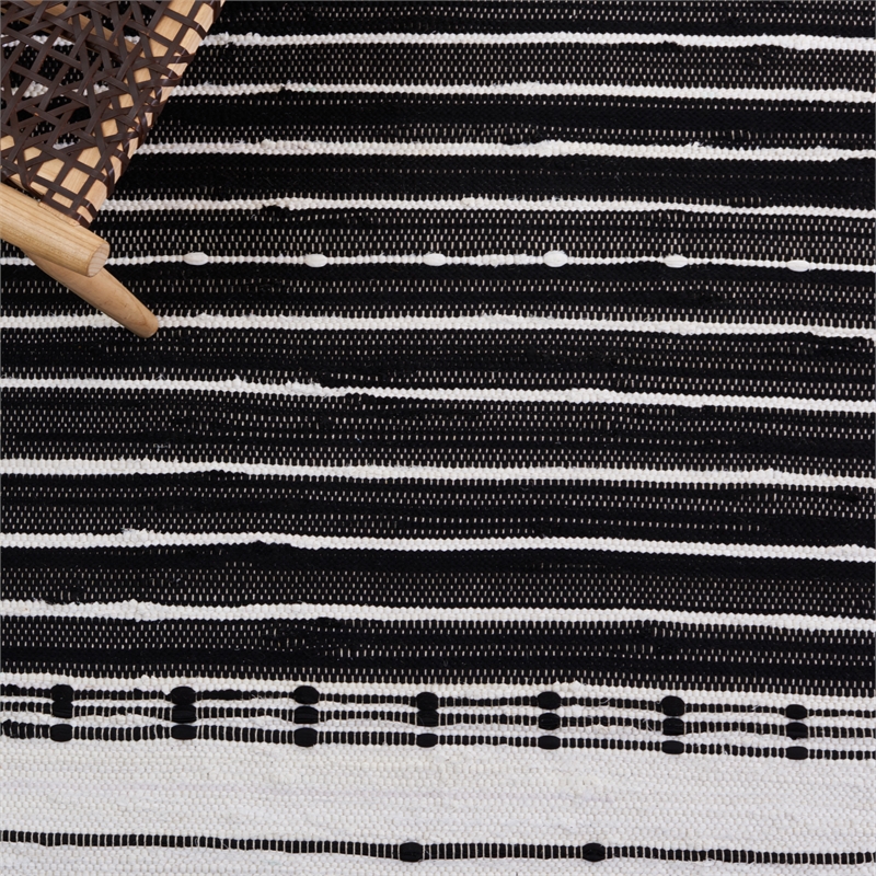 Safavieh Striped Kilim 5'-0