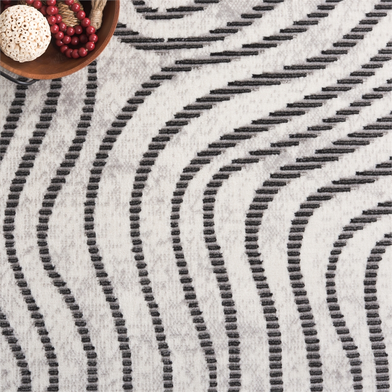 Safavieh Temple 8'-0