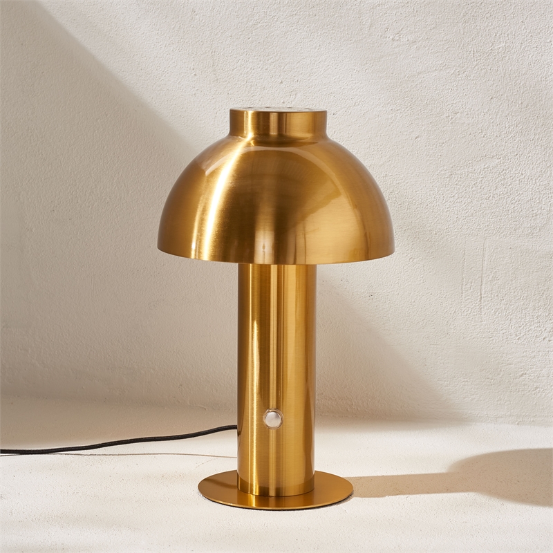 Safavieh Niara Iron Rechargeable Led Table in Brass