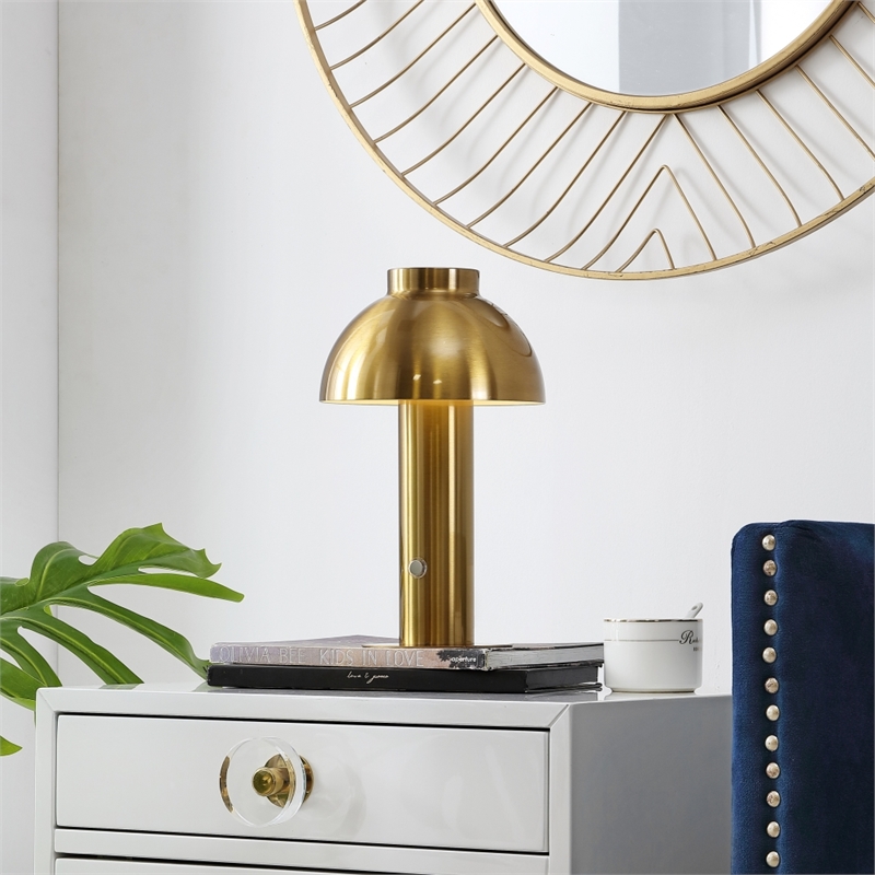 Safavieh Niara Iron Rechargeable Led Table in Brass