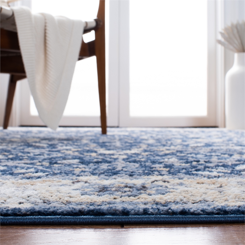 Safavieh Amelia 700 2'-2