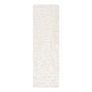 Safavieh Faux Sheep Skin 2'-0&quot x 8'-0&quot Acrylic Power Loomed Rug in Ivory