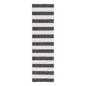 Safavieh Courtyard 2'-3&quot x 6'-7&quot Polypropylene Power Loomed Rug in Ivory / Black