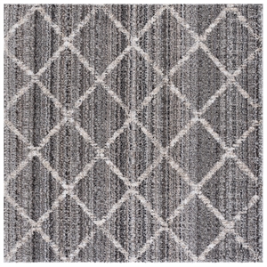 Safavieh Everett Shag 6'-7&quot x 6'-7&quot Polypropylene Power Loomed Rug in Gray/Ivory