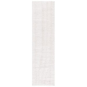 Safavieh Rumi Shag 2'-2&quot x 7'-0&quot Polyester Power Loomed Rug in Ivory / Beige