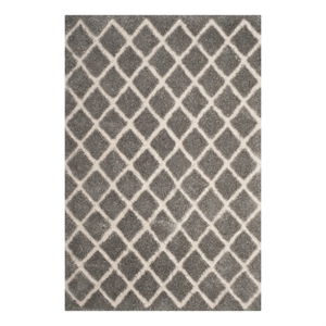 Safavieh Adriana Shag 3'-0&quot x 5'-0&quot Power Loomed Rug in Light Gray / Cream