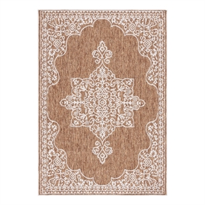 Safavieh Beach House 5'-3&quot x 7'-6&quot Polyester Power Loomed Rug in Brown / Ivory