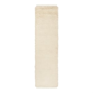 Safavieh Casablanca 2'-3&quot x 8'-0&quot Wool Hand Knotted Rug in Beige