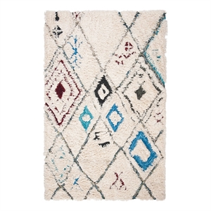 Safavieh Casablanca Shag 4'-0&quot x 6'-0&quot Wool Hand Tufted Rug in Ivory / Charcoal