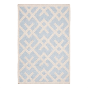 Safavieh Dhurries 3'-0&quotx5'-0&quot Wool Hand Woven Flat Weave Rug in Light Blue/Ivory
