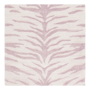 Safavieh Ebony 6'-0&quot x 6'-0&quot Wool and Cotton Hand Tufted Rug in Pink / Ivory